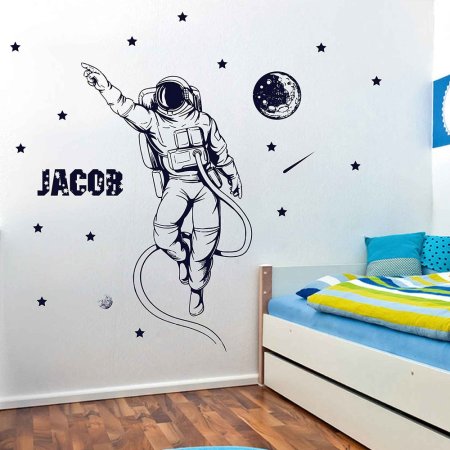 Космонавт наклейка на стену