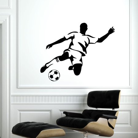 Футболист на стене