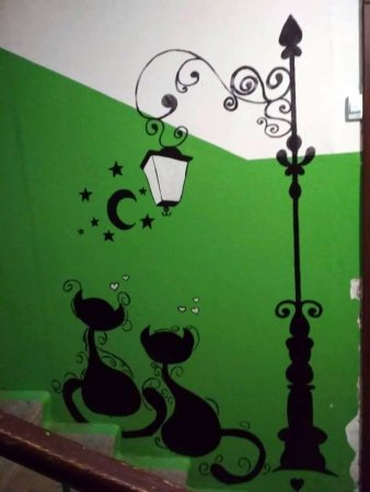 Роспись стен в подъезде