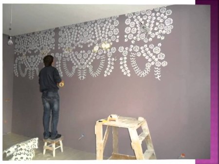 Кружева на стене