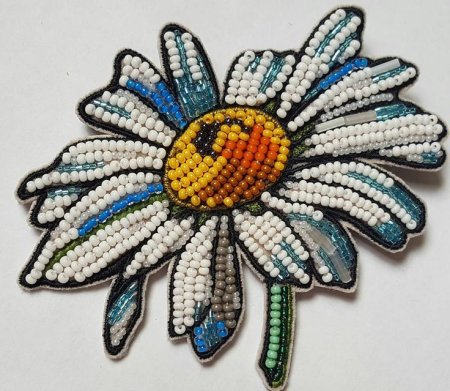 Брошь Ромашка из бисера