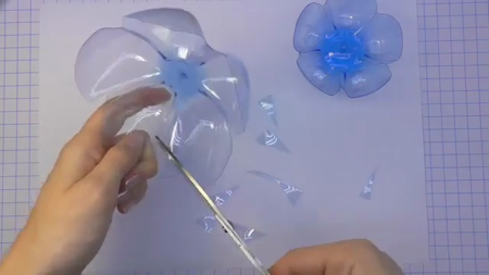 Цветы из пластиковых бутылок пошагово