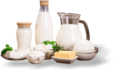 Молочная продукция на белом фоне