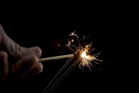 Бенгальские огни в виде звезды