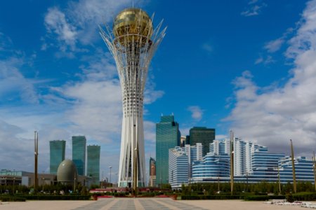 Башня в центре Казахстана