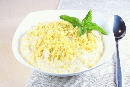 Каша пшенная молочная