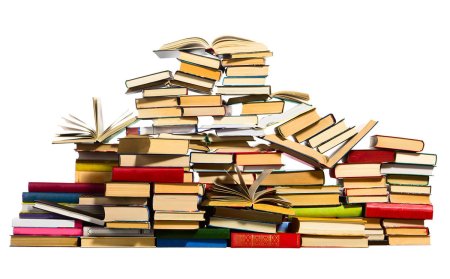 Куча книг на прозрачном фоне