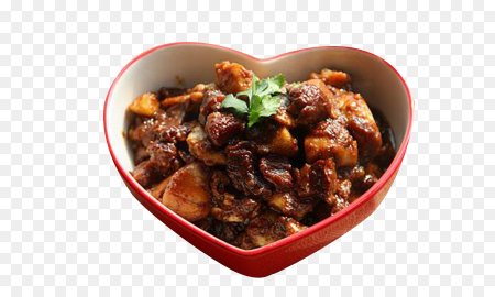 Тушеное мясо на белом фоне