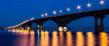 Саратовский мост на белом фоне