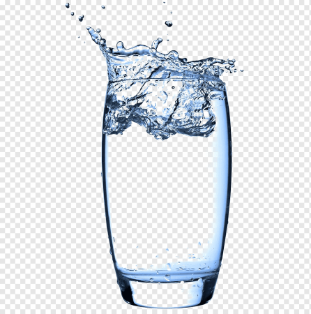 Прозрачная вода в стакане