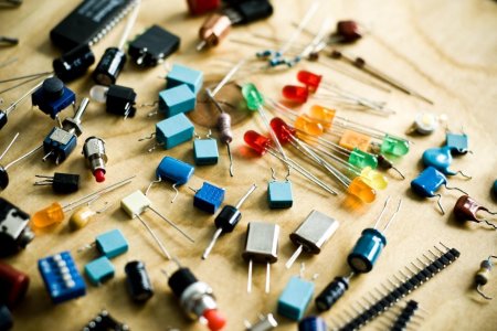 Резисторы транзисторы конденсаторы диоды