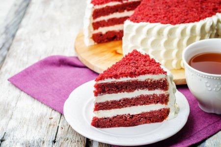 Торта "красный бархат" (Red Velvet).