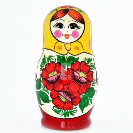 Семеновская роспись матрешки