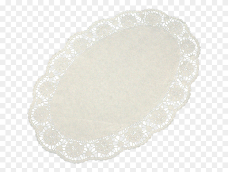 Кружевная салфетка на белом фоне