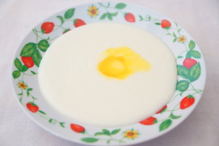 Тарелка с манной кашей
