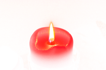 Горящая свеча