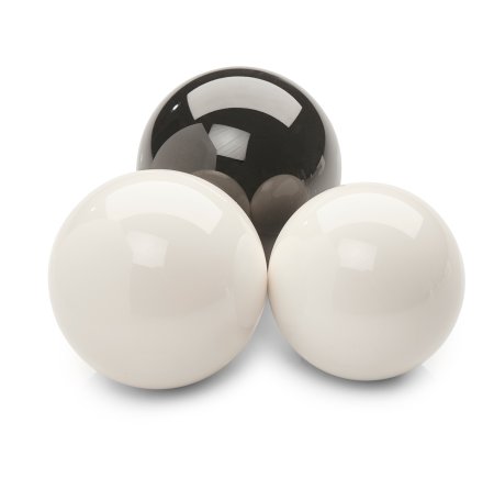Бильярдные шары белые