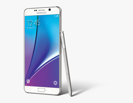 Смартфон Samsung на прозрачном фоне