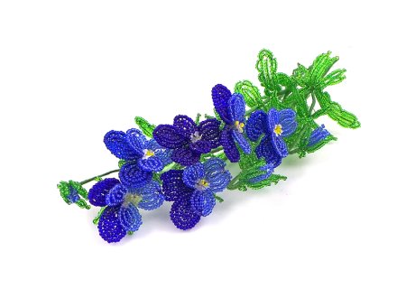 Лесная фиалка из бисера