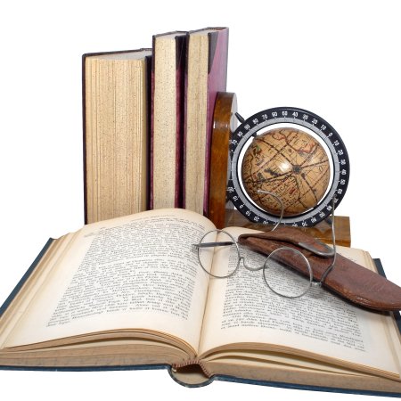 Книга на прозрачном фоне