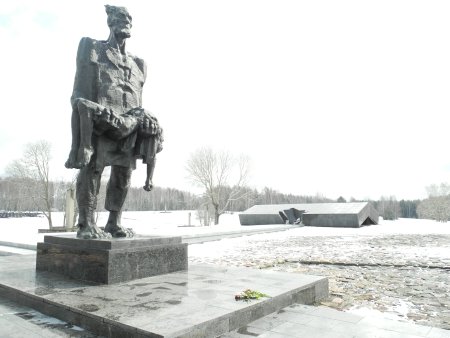 Памятники ВОВ Хатынь
