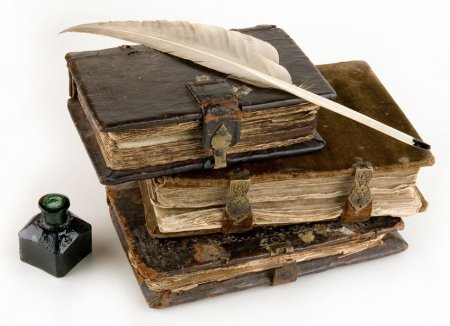 Старинные книги