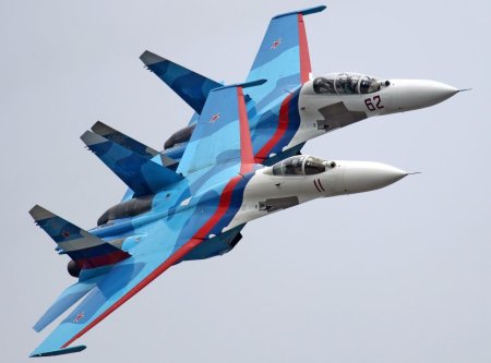 Липецкая пилотажная группа Соколы России