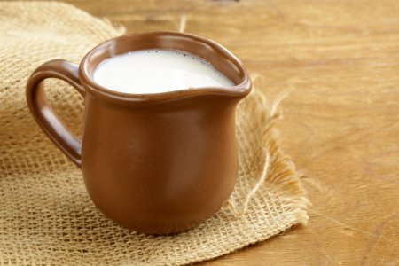 Кувшин с молоком