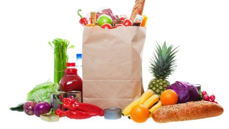 Продукты на белом фоне