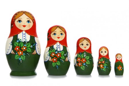Разноцветные матрешки