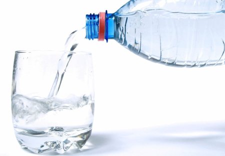 Переливание воды