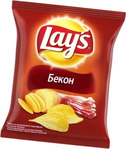 Чипсы на белом фоне