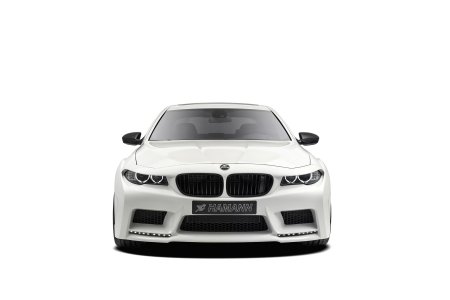 BMW 5 f10 на белом фоне