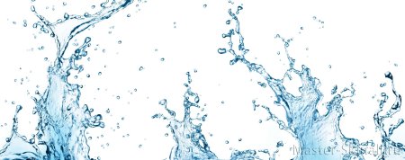 Брызги воды на прозрачном фоне