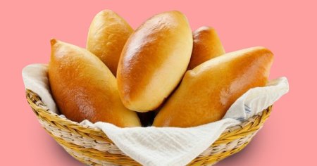 Пирожки на тарелке