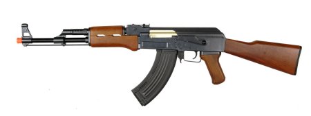 Автомат Калашникова на белом фоне