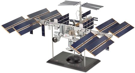 Сборная модель МКС Revell