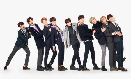 Группа Stray Kids в полный рост