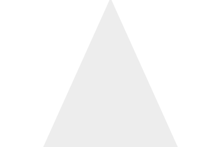 Белый треугольник на прозрачном фоне