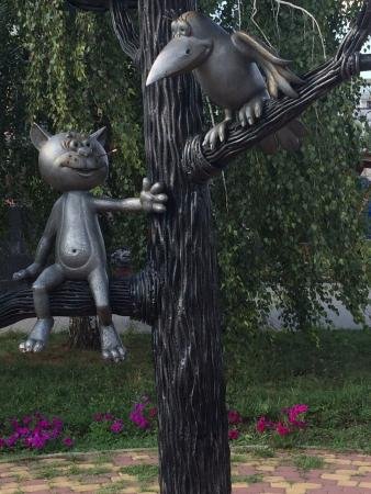 Памятник бегемоту с улицы Лизюкова